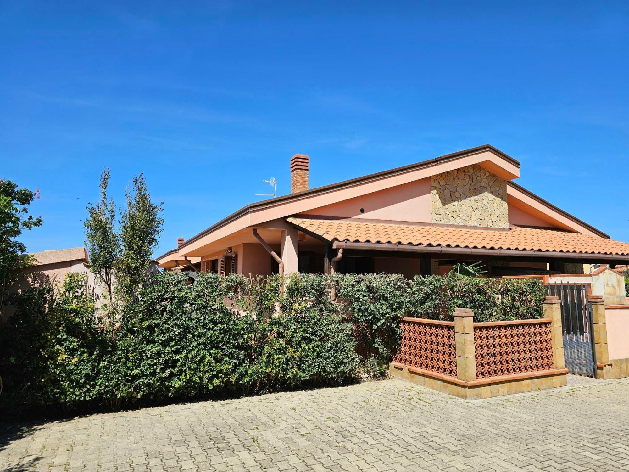 Costa Mediterranea Holiday Homes Campofelice Di Roccella Dış mekan fotoğraf