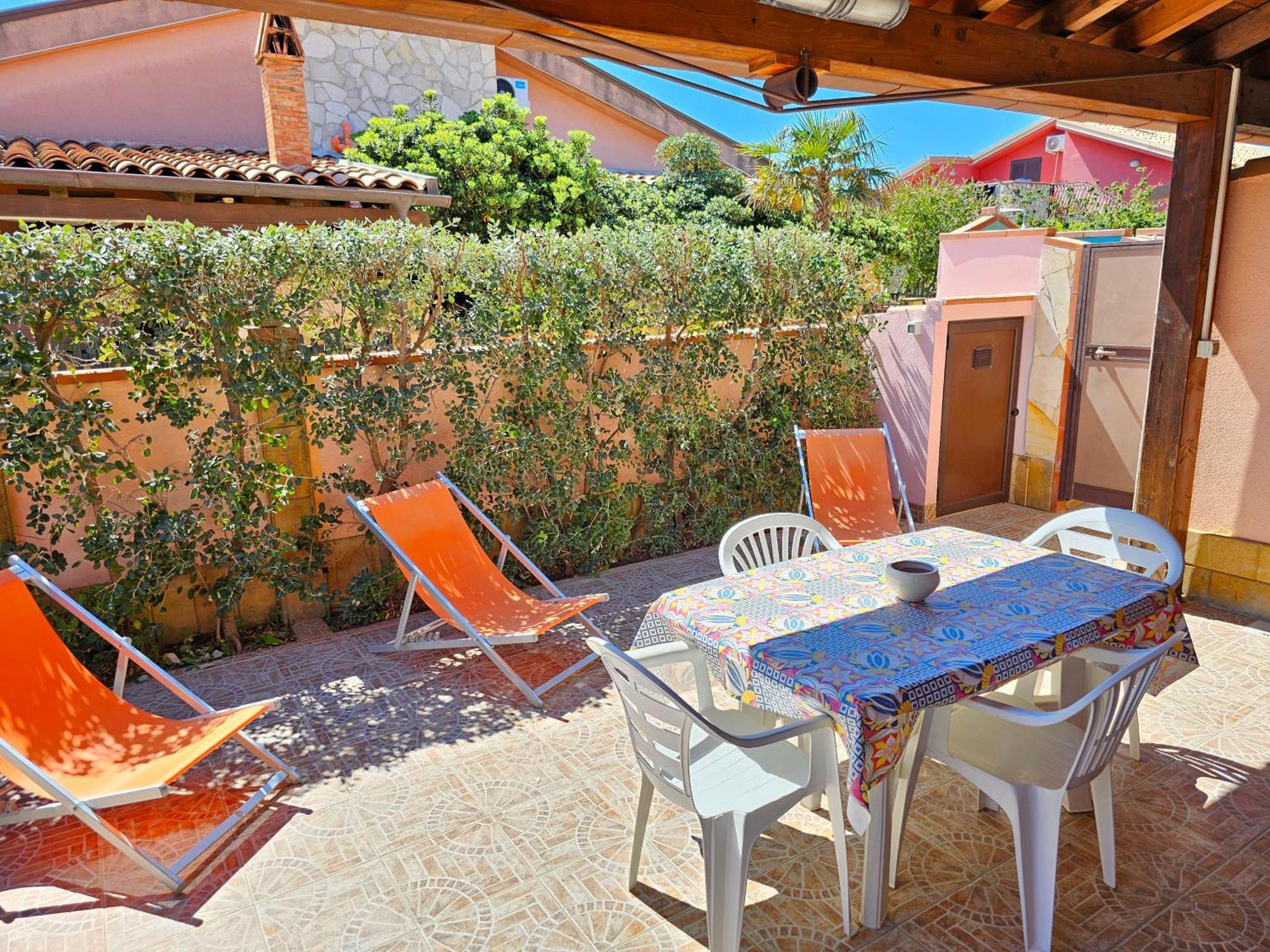 Costa Mediterranea Holiday Homes Campofelice Di Roccella Oda fotoğraf